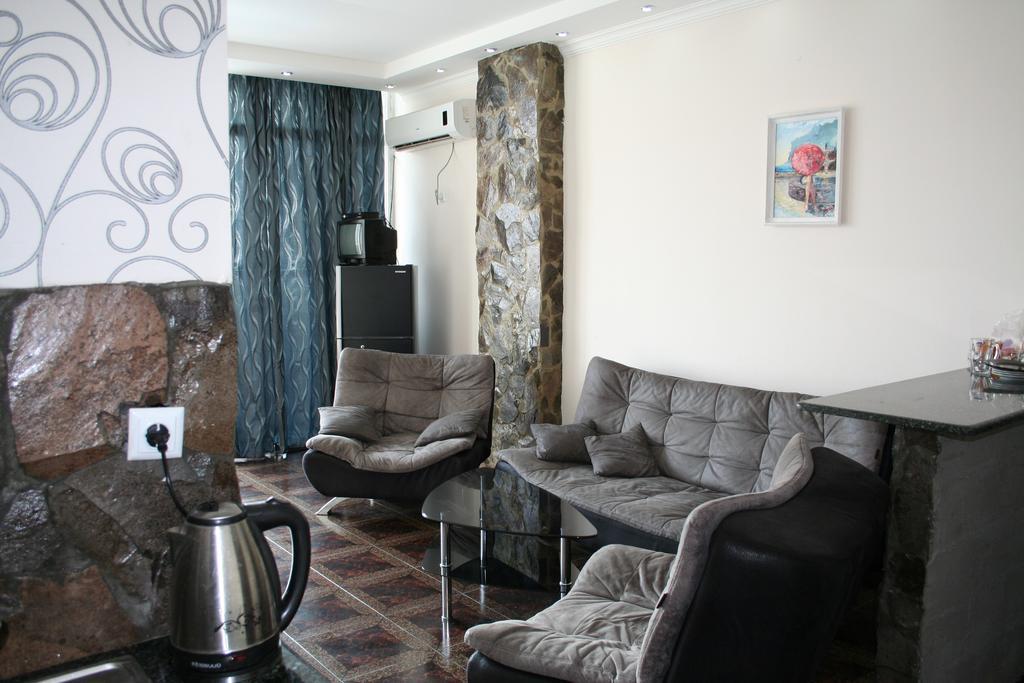 באטומי Apartment Miracle מראה חיצוני תמונה