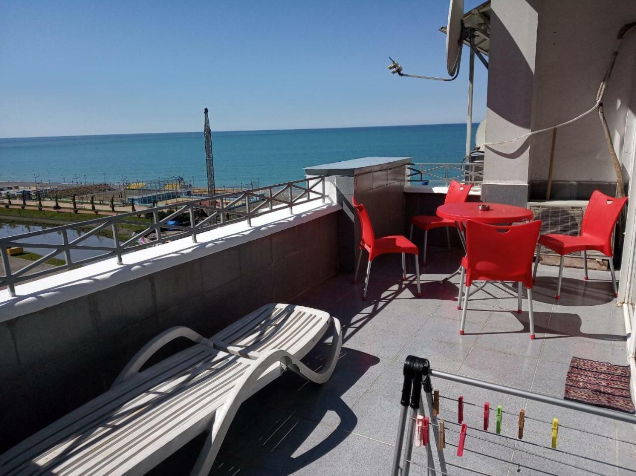 באטומי Apartment Miracle מראה חיצוני תמונה